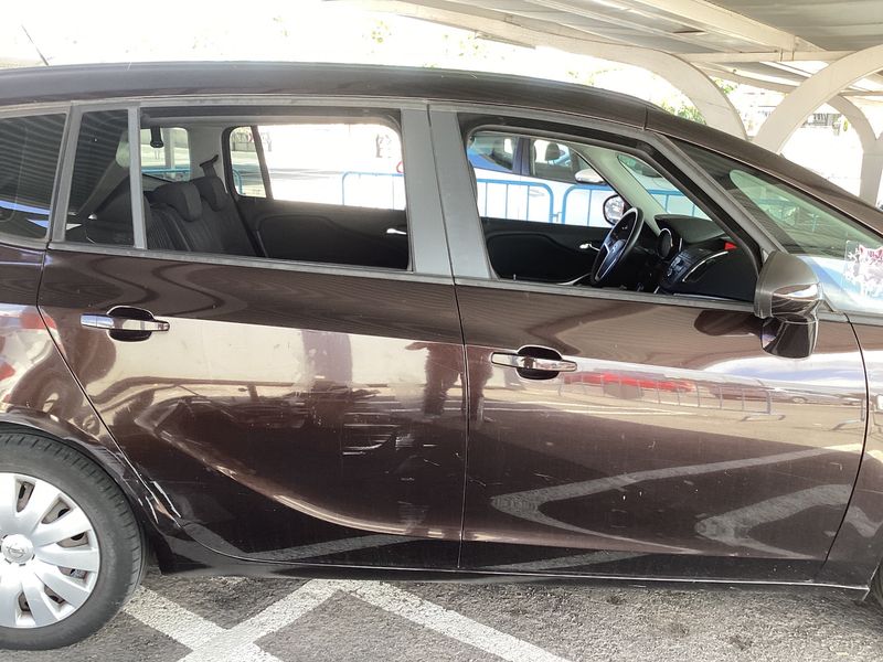 Opel Zafira Tourer 1.4 Turbo Selective — zdjęcie 7
