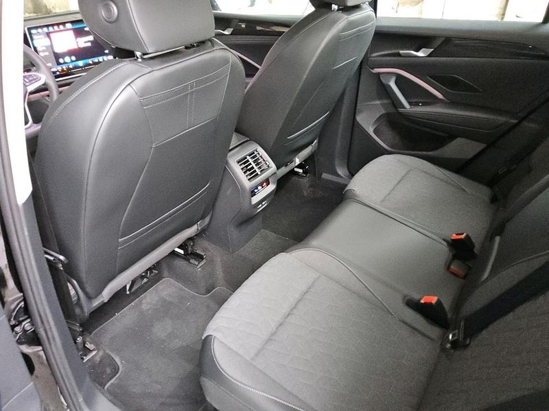 Volkswagen Tiguan 1.5 eTSI ACT Life — zdjęcie 11