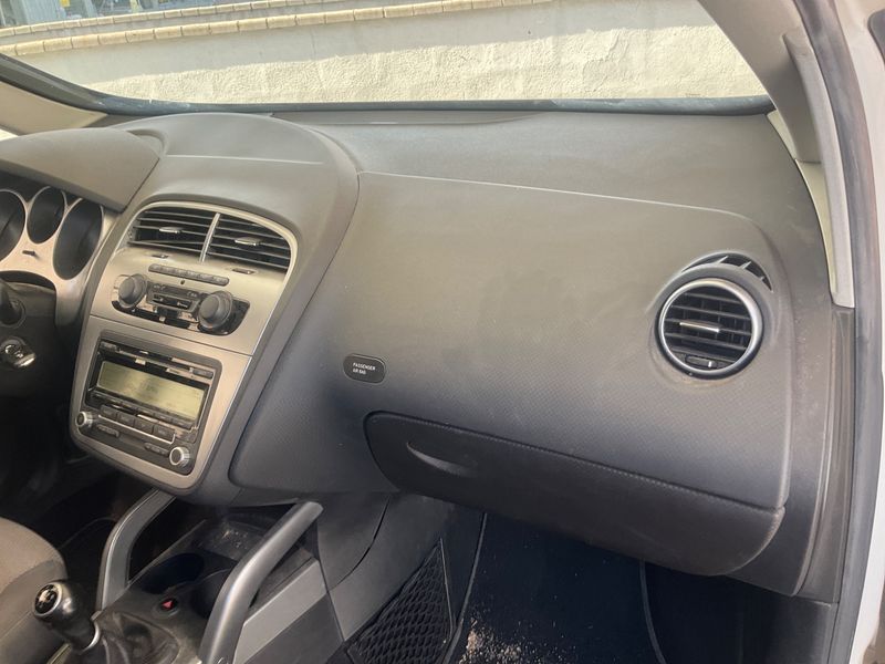 Seat Altea 1.6 TDI Style Ecomotive 2010 – снимка 16