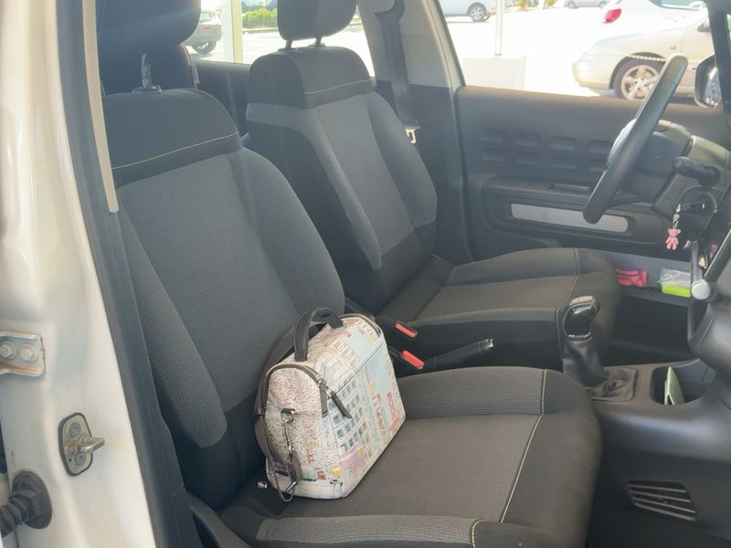 Citroen C3 1.2 PureTech Feel — zdjęcie 11