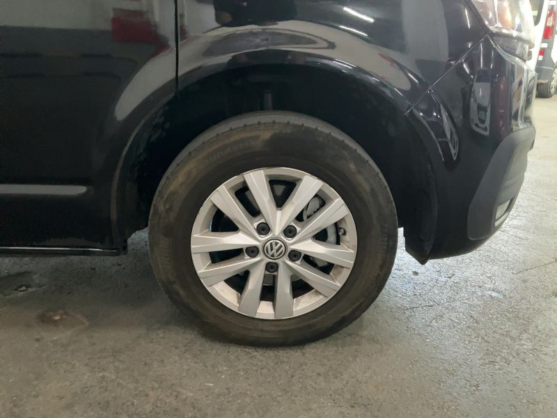 Volkswagen T6 Caravelle 2.0 TDI Trendline lang FWD 2021 – снимка 11