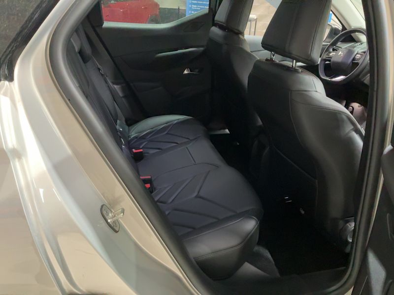 DS Automobiles DS3 1.2 PureTech Mild-Hybrid Bastille — zdjęcie 14