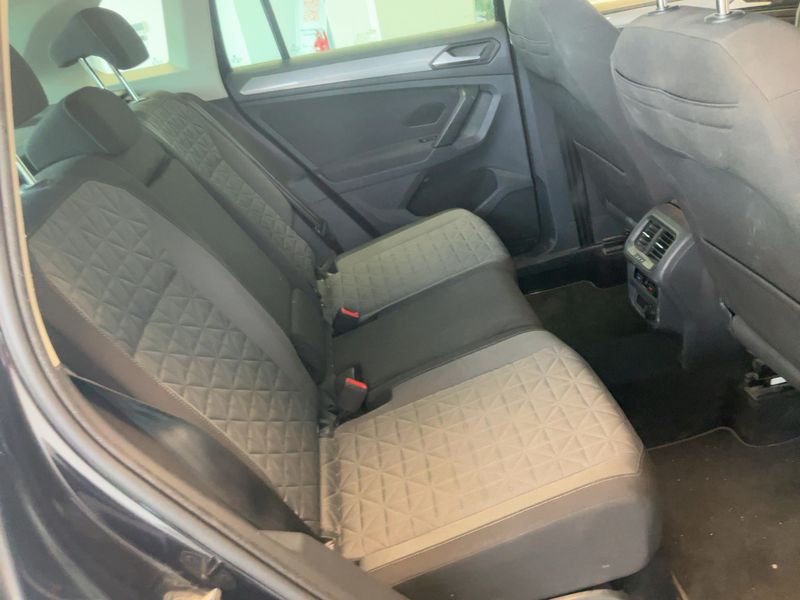 Volkswagen Tiguan 2.0 TDI Life 4Motion — zdjęcie 14