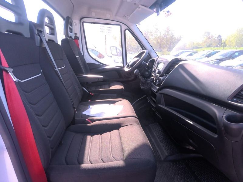 Iveco Daily 3.0 Diesel Ka 40 C Radstand 3000 — zdjęcie 9