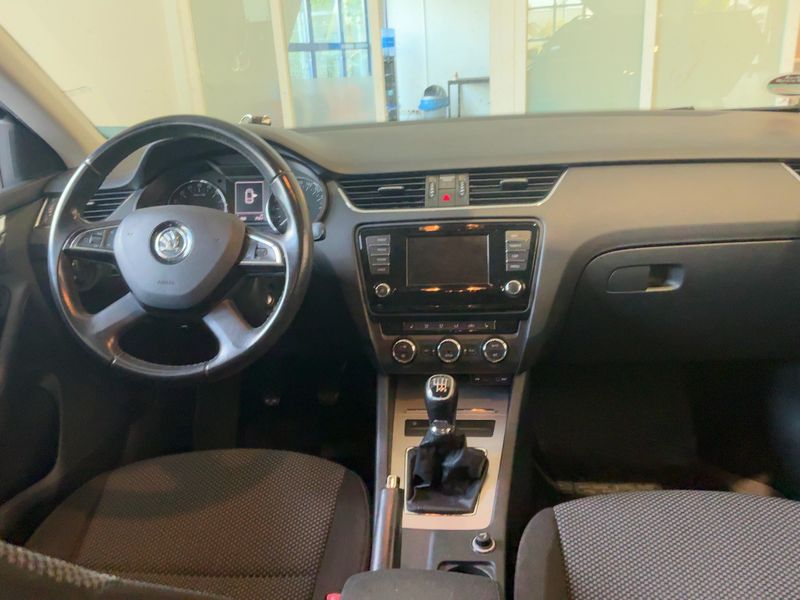 Skoda Octavia 2.0 TDI Ambition 2014 – снимка 18