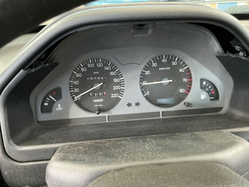 Peugeot 106 1.1 Long Beach — zdjęcie 4