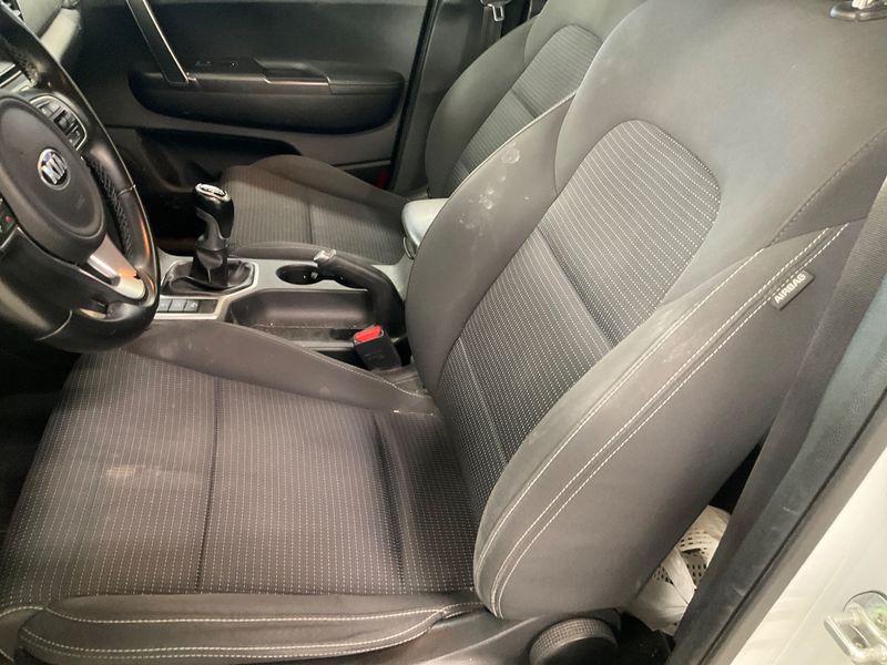 Kia Sportage 1.7 CRDi Active 2WD 2017 – снимка 25