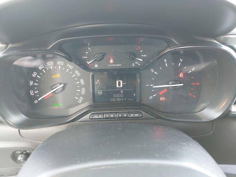 Citroen C3 1.2 PureTech Feel — zdjęcie 12