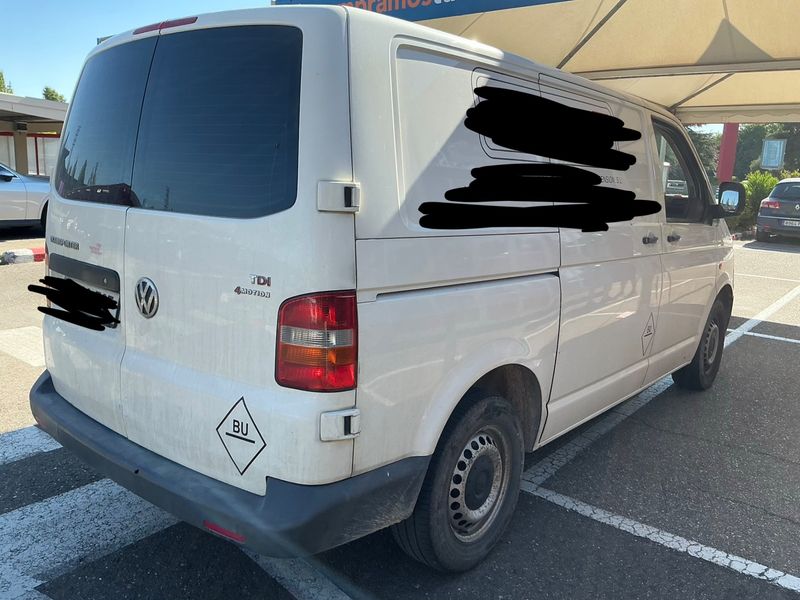 Volkswagen T5 Transporter 2.5 TDI Kasten-Mittelhochdach 4Motion — zdjęcie 2