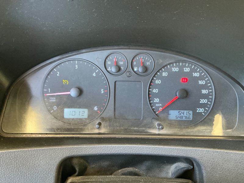 Volkswagen T5 Transporter 2.5 TDI Kasten-Mittelhochdach 4Motion — zdjęcie 4