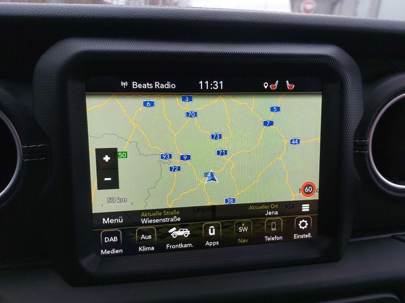 Jeep Wrangler Unlimited 2.0 4xe Plug-in Hybrid Sahara — zdjęcie 13