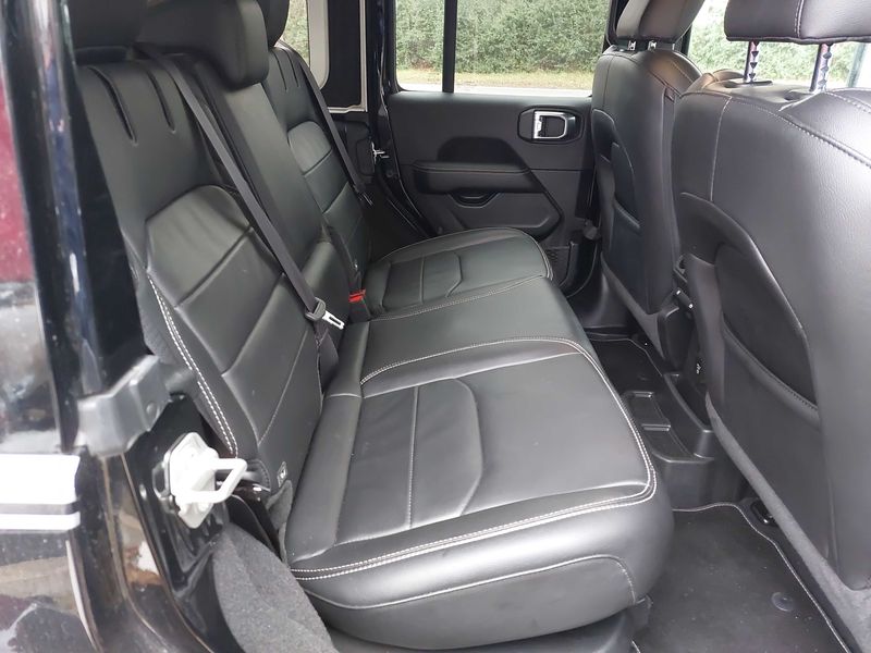 Jeep Wrangler Unlimited 2.0 4xe Plug-in Hybrid Sahara — zdjęcie 14