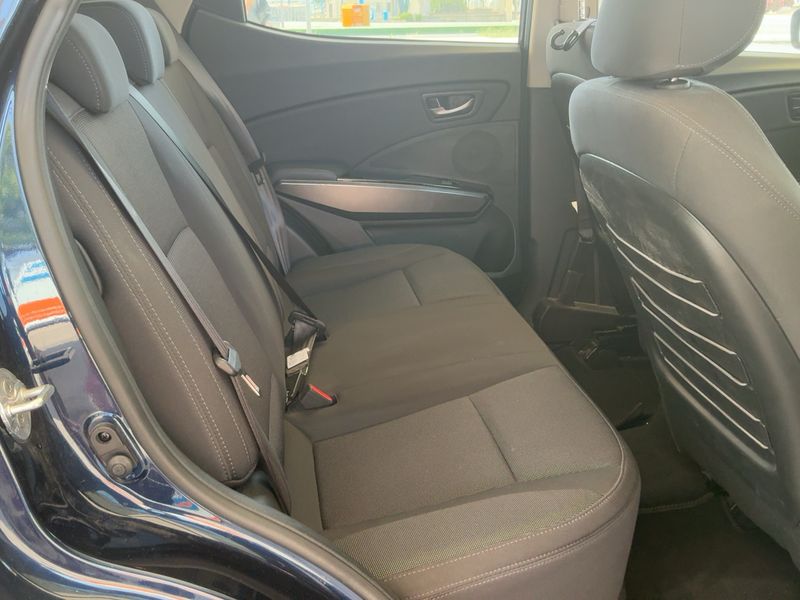 Ssangyong Tivoli 1.5 T-GDI Urban+ 4x2 — zdjęcie 14