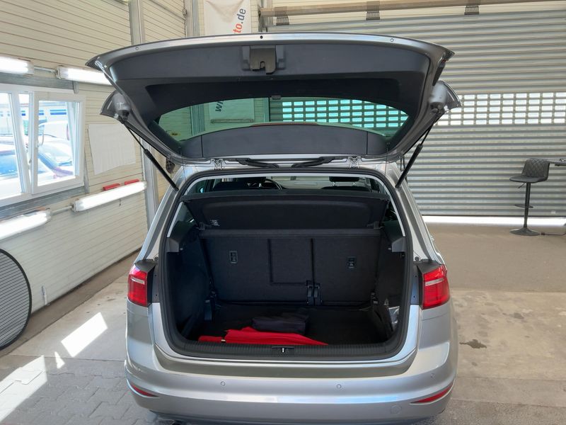 Volkswagen Golf VII Sportsvan 1.2 TSI Sound BlueMotion Tech — zdjęcie 10