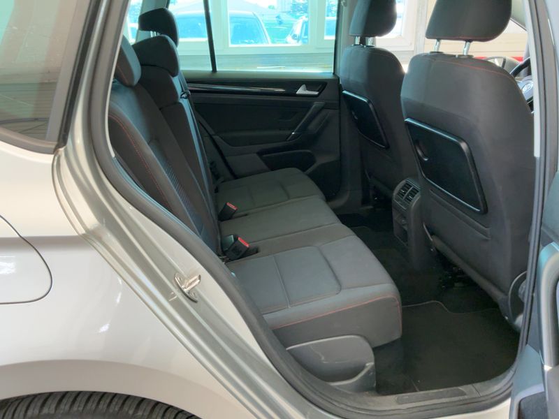Volkswagen Golf VII Sportsvan 1.2 TSI Sound BlueMotion Tech — zdjęcie 14