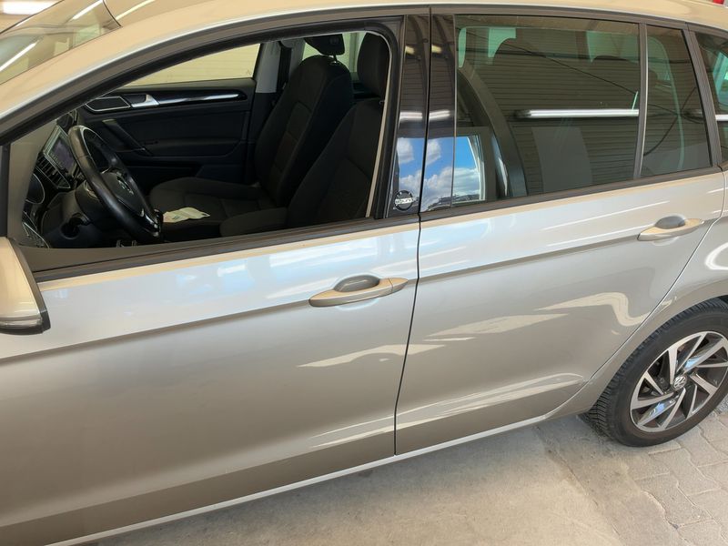 Volkswagen Golf VII Sportsvan 1.2 TSI Sound BlueMotion Tech — zdjęcie 4