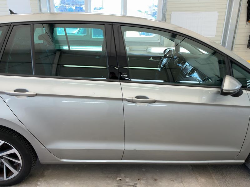 Volkswagen Golf VII Sportsvan 1.2 TSI Sound BlueMotion Tech — zdjęcie 7
