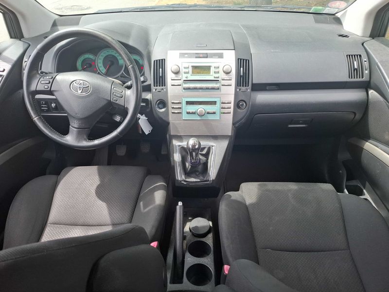 Toyota Corolla Verso 2.0 D-4D Sol — zdjęcie 11