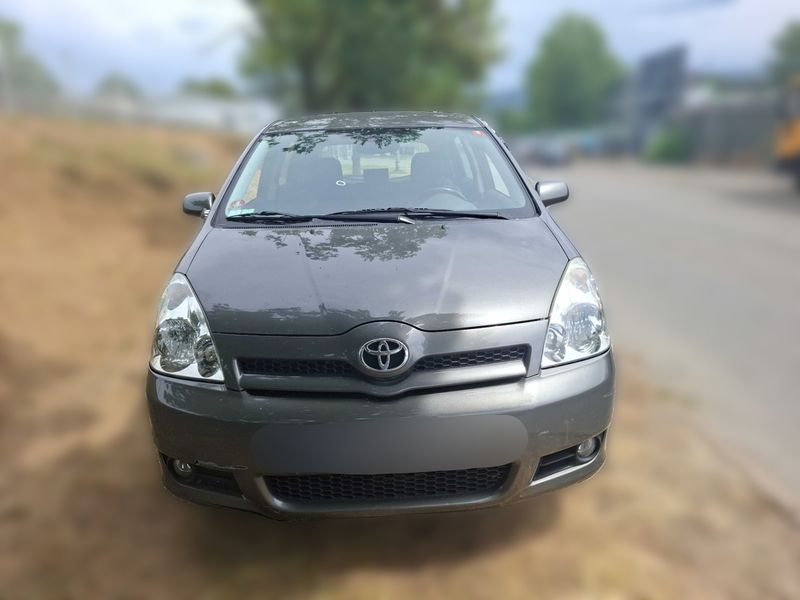 Toyota Corolla Verso 2.0 D-4D Sol — zdjęcie 7
