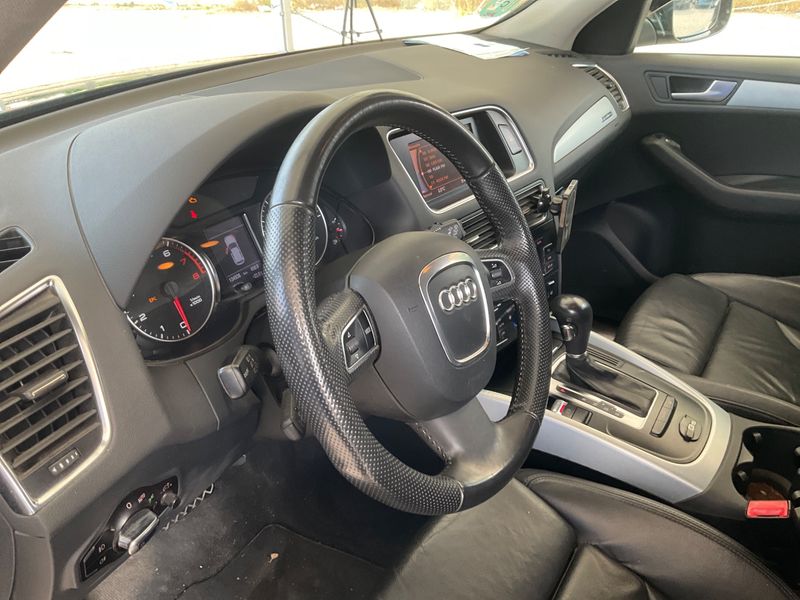 Audi Q5 2.0 TFSI quattro 2009 – снимка 24