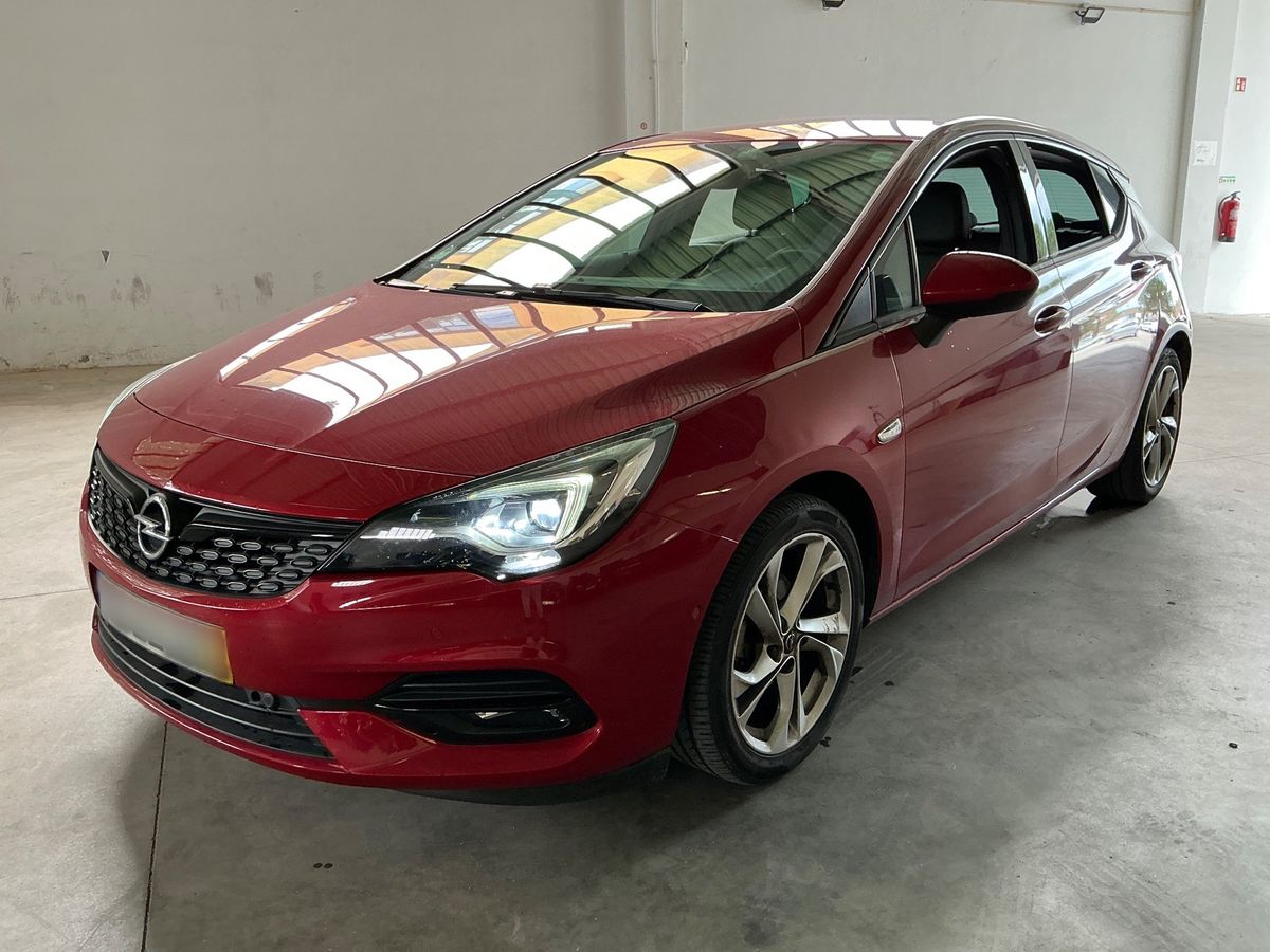 Opel Astra 2020 — photo 1