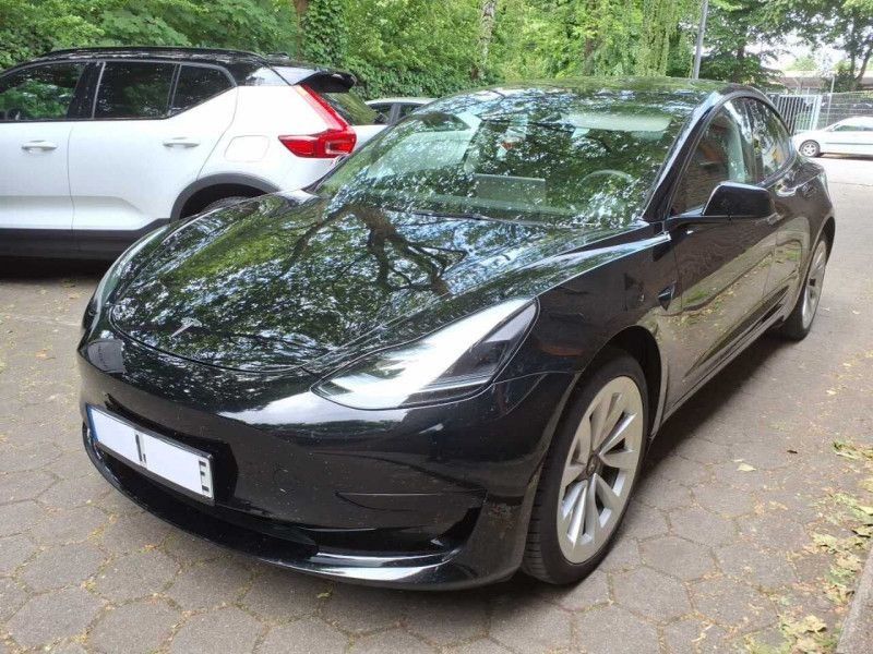 Tesla Model 2023