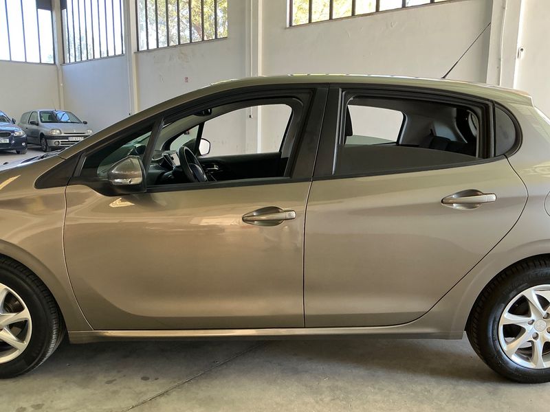 Peugeot 208 1.2 e-VTi Active 2012 – снимка 4