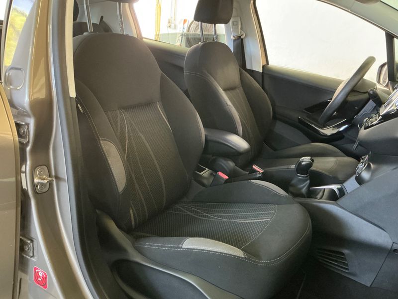 Peugeot 208 1.2 e-VTi Active 2012 – снимка 16