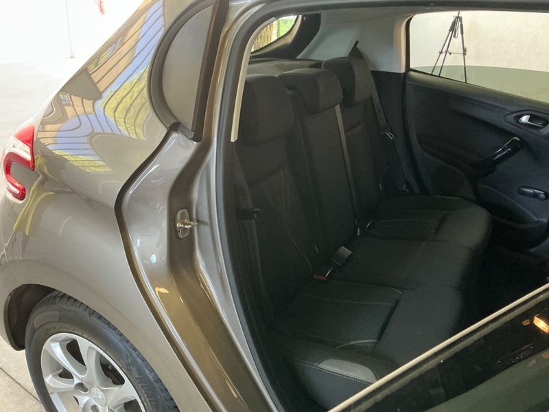 Peugeot 208 1.2 e-VTi Active 2012 – снимка 19