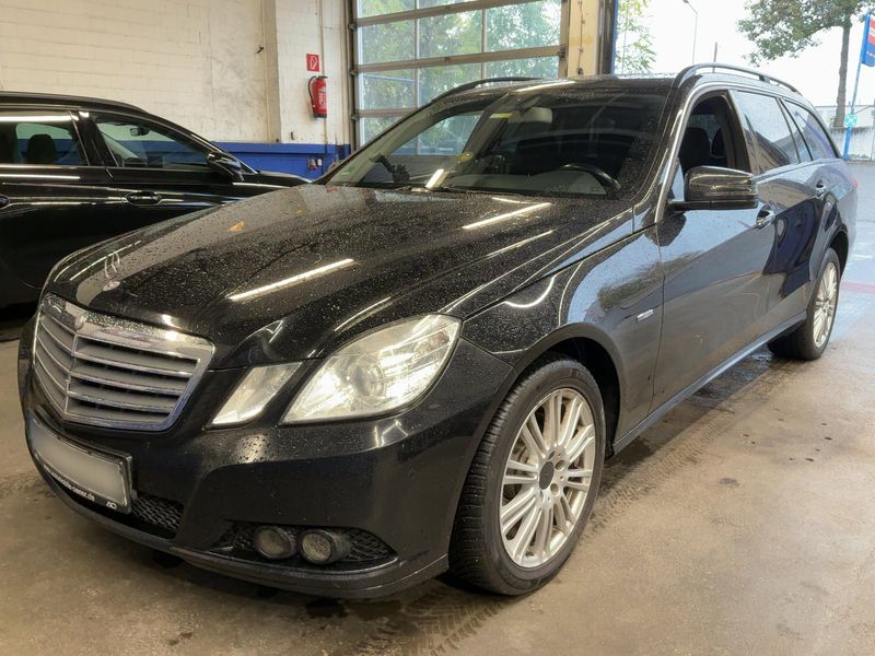 Mercedes-Benz E-Klasse E 220 CDI T BlueEfficiency
