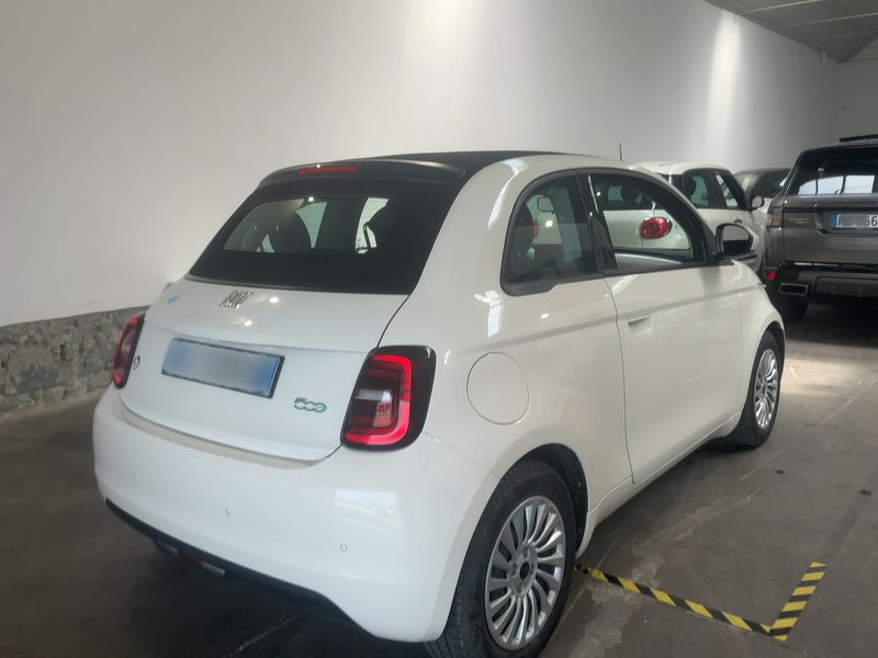 Fiat 500e Cabrio electric drive 87 kW 2024 – снимка 8