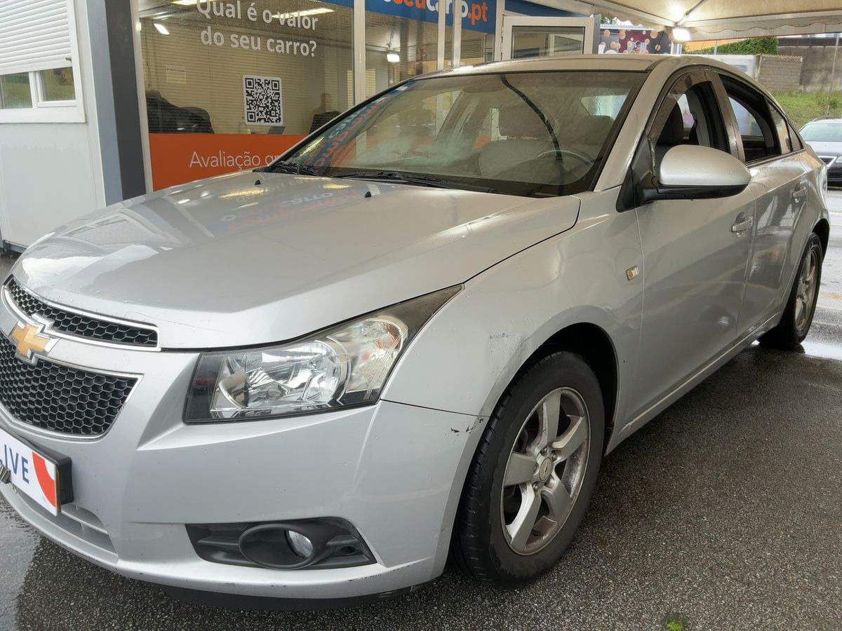 Chevrolet Cruze 1.6 LS