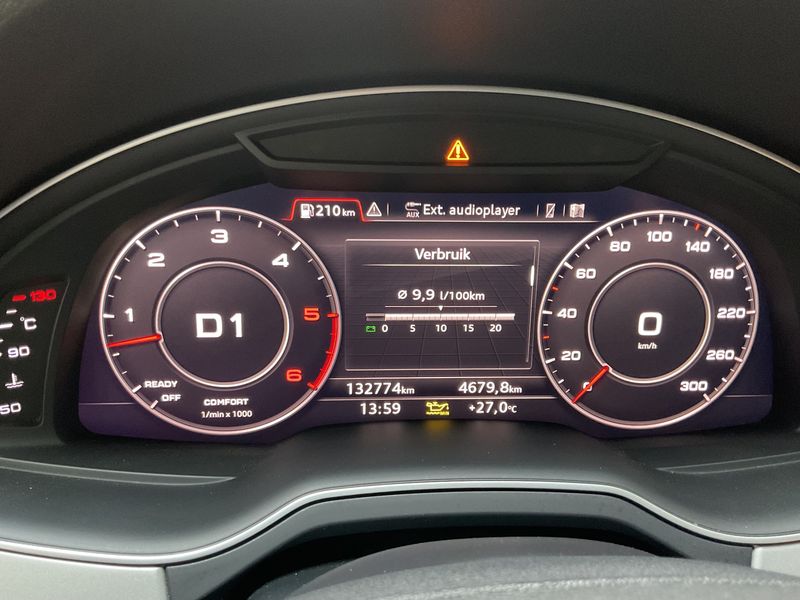 Audi Q7 45 TDI quattro — zdjęcie 13