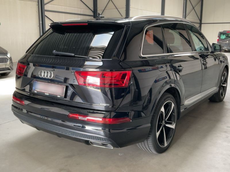 Audi Q7 45 TDI quattro — zdjęcie 6
