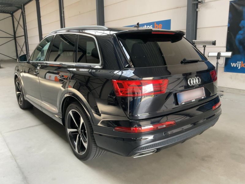 Audi Q7 45 TDI quattro — zdjęcie 3