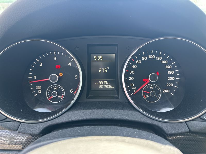Volkswagen Golf VI 1.6 TDI Comfortline — zdjęcie 11