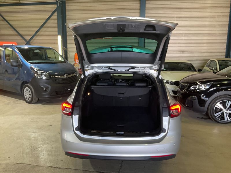 Opel Insignia Sports Tourer 1.6 CDTI DPF Innovation — zdjęcie 10