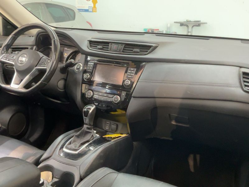 Nissan X-Trail 2.0 dCi Tekna 4x4 2018 – снимка 17