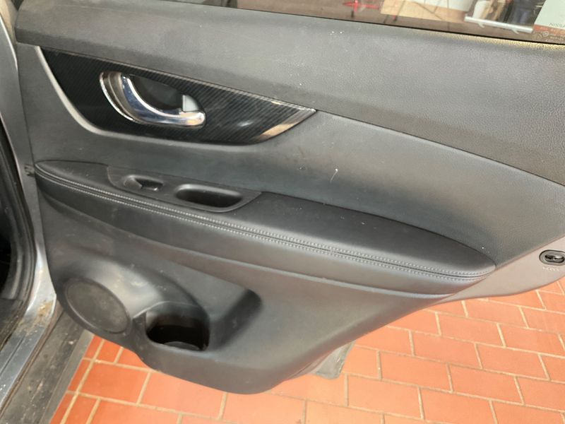 Nissan X-Trail 2.0 dCi Tekna 4x4 2018 – снимка 44