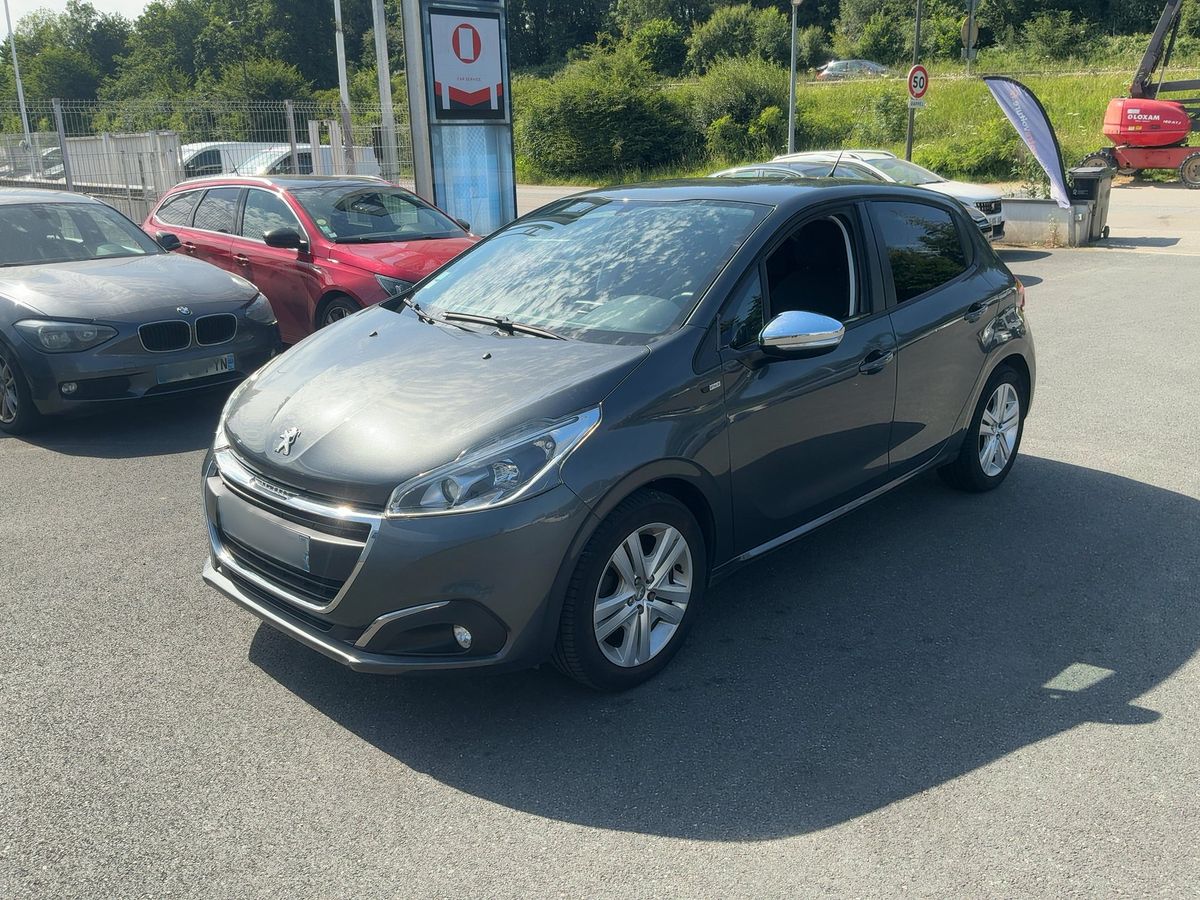 Peugeot 208 2016