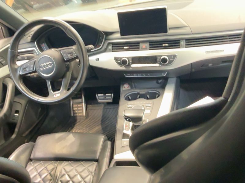 Audi S4 3.0 V6 TFSI quattro — zdjęcie 12