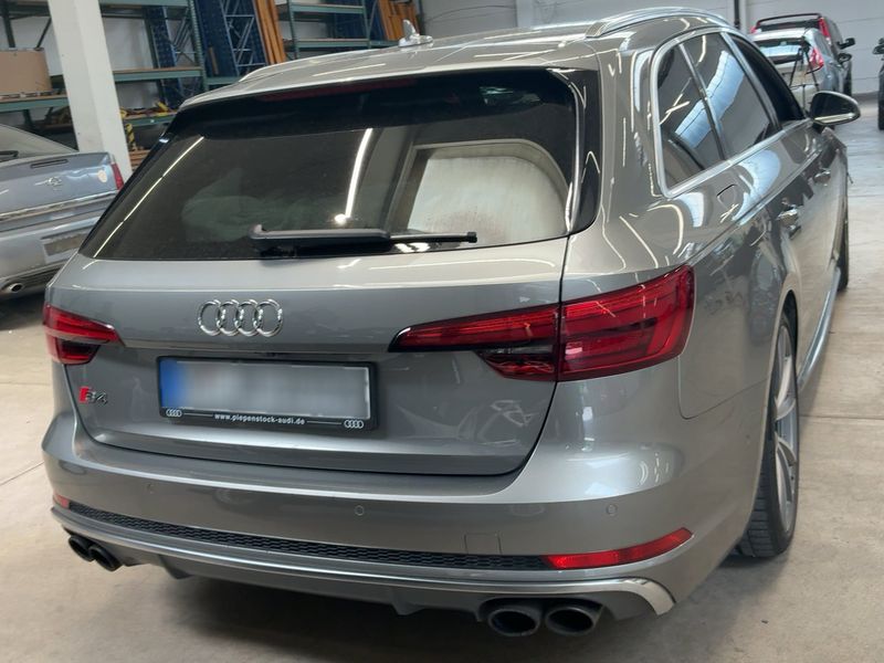 Audi S4 3.0 V6 TFSI quattro — zdjęcie 5