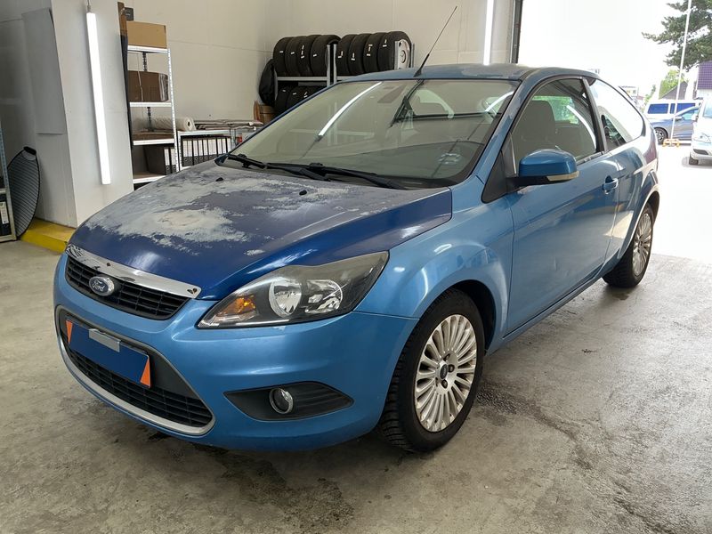 Ford Focus 1.6 Ti-VCT Titanium — zdjęcie 1