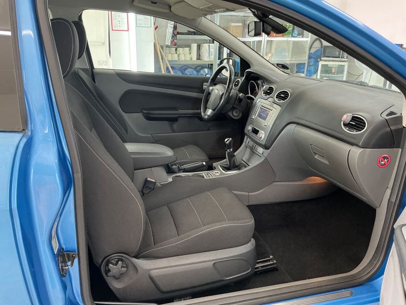 Ford Focus 1.6 Ti-VCT Titanium — zdjęcie 3