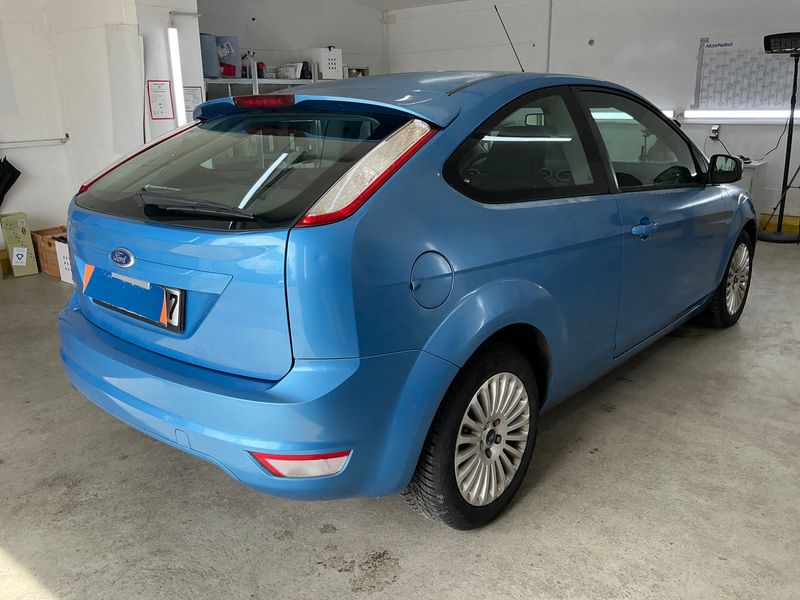 Ford Focus 1.6 Ti-VCT Titanium — zdjęcie 2