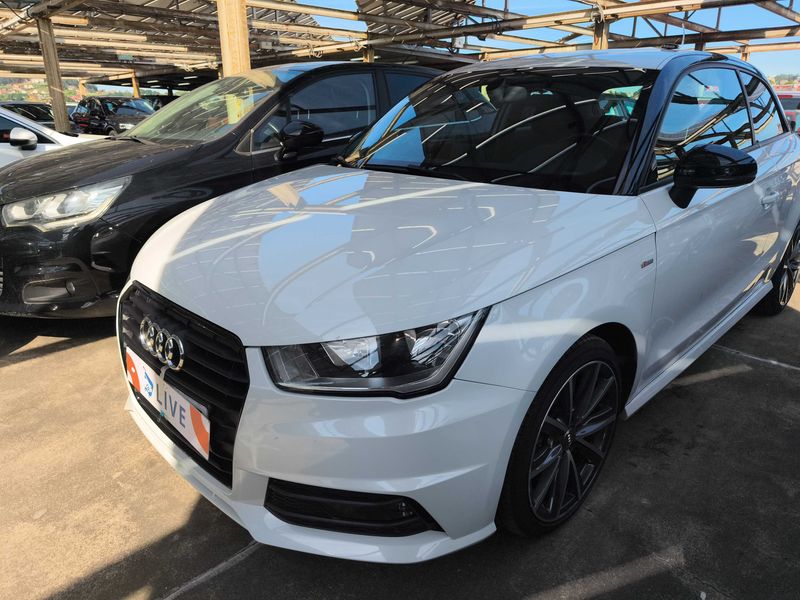 Audi A1 1.4 TDI Adrenalin — zdjęcie 2