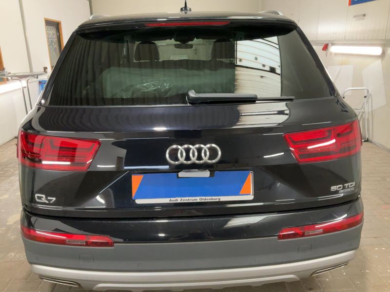Audi Q7 50 TDI quattro — zdjęcie 5