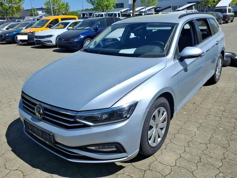 Volkswagen Passat 2.0 TDI Business — zdjęcie 1