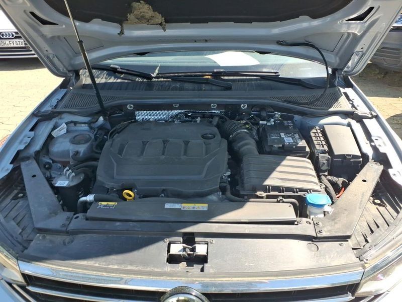 Volkswagen Passat 2.0 TDI Business — zdjęcie 8