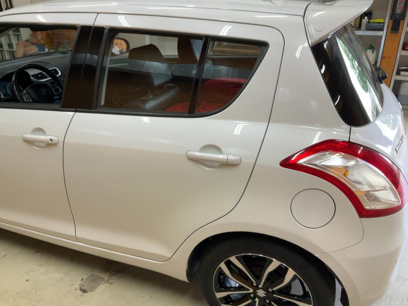 Suzuki Swift 1.2 Comfort — zdjęcie 3